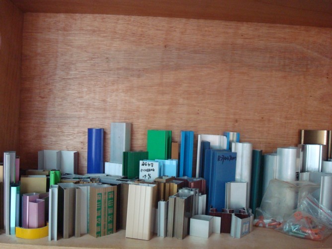 工業鋁型材 衛浴鋁材 櫥柜鋁材 家具鋁型材