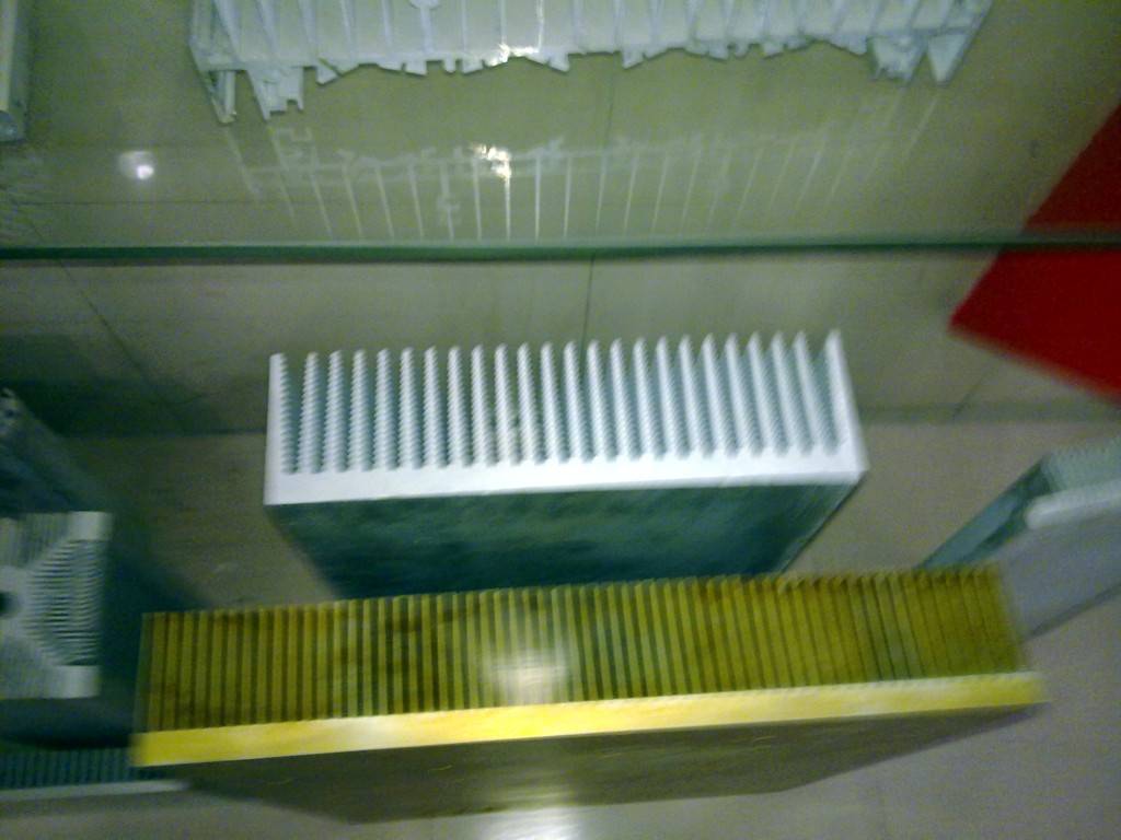 梳子型散熱鋁型材