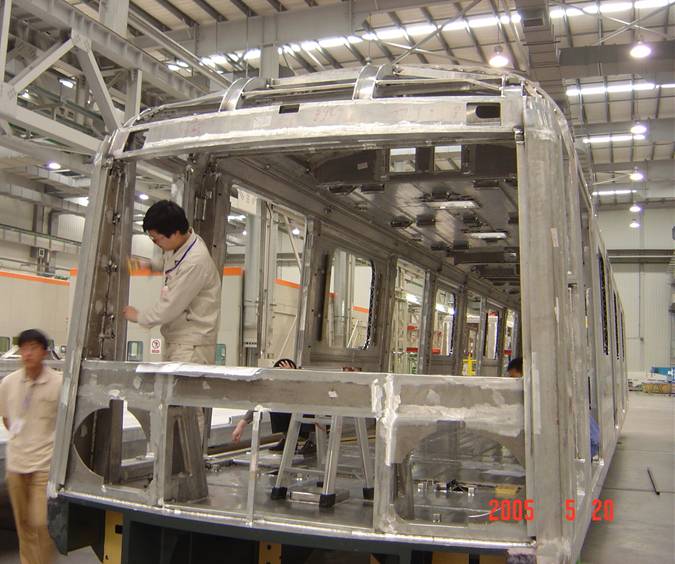 汽車鋁型材+鋁材骨架焊接+鋁材折彎