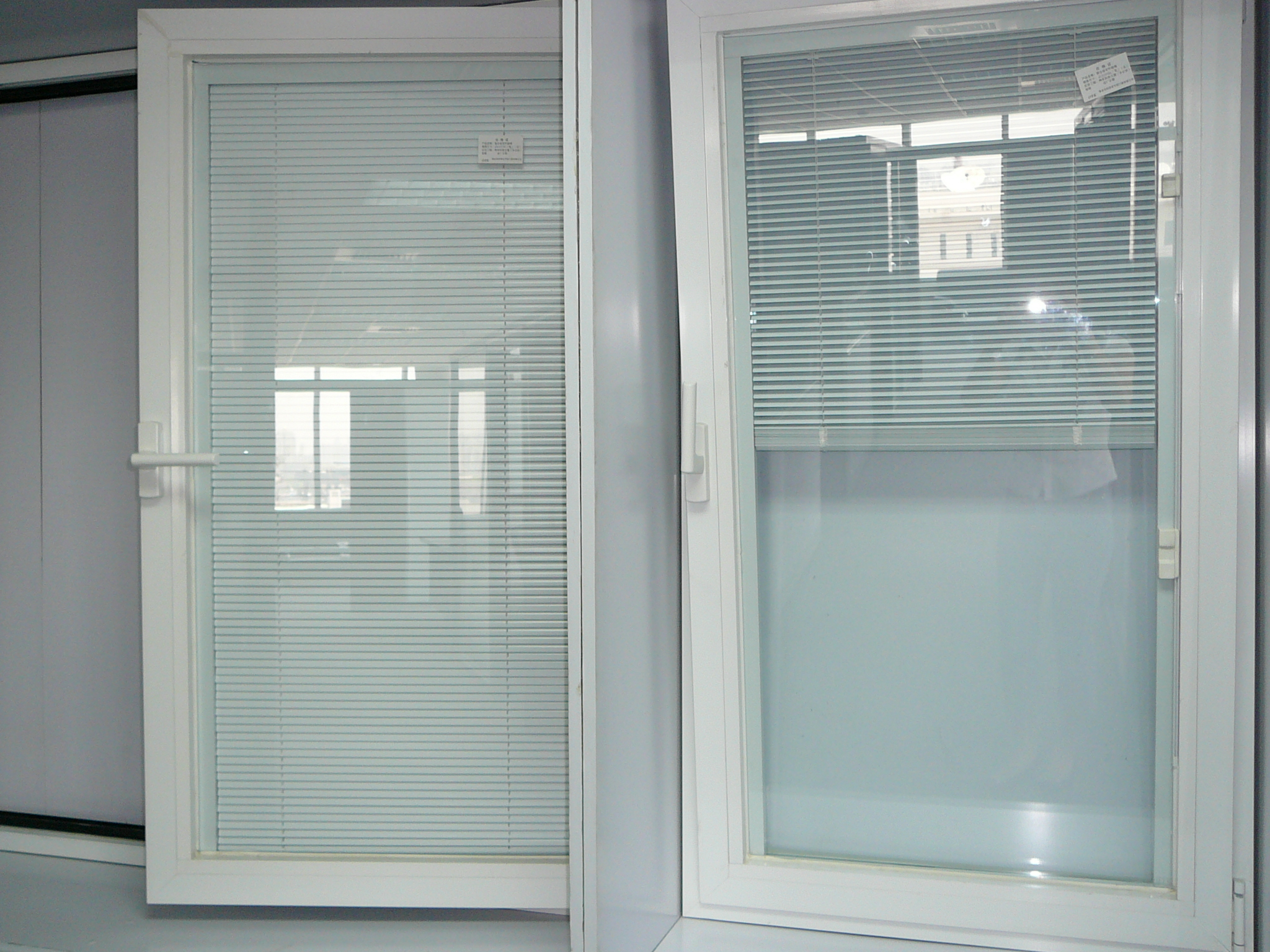 生產(chǎn)辦公隔斷專業(yè)廠家生產(chǎn)專業(yè)