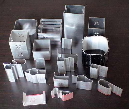 提供各種異型擠壓鋁型材